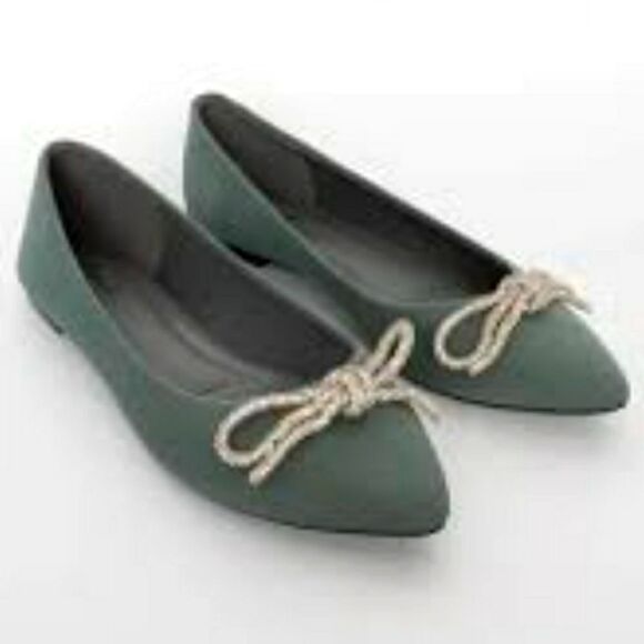 BRAND NEW LYNX JEWEL BOWNOT EMBELLISHMENTS SLIP-ON WOMEN"S FLAT - Picture 1 of 14